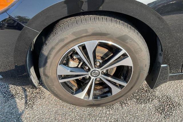 Used 2023 Nissan Sentra SV w/ All-Weather Package FWD image 9