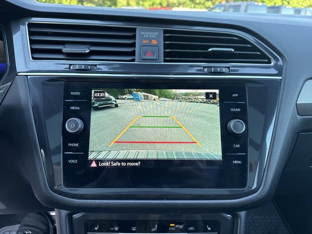 Used 2024 Volkswagen Tiguan SE R-Line FWD image 18