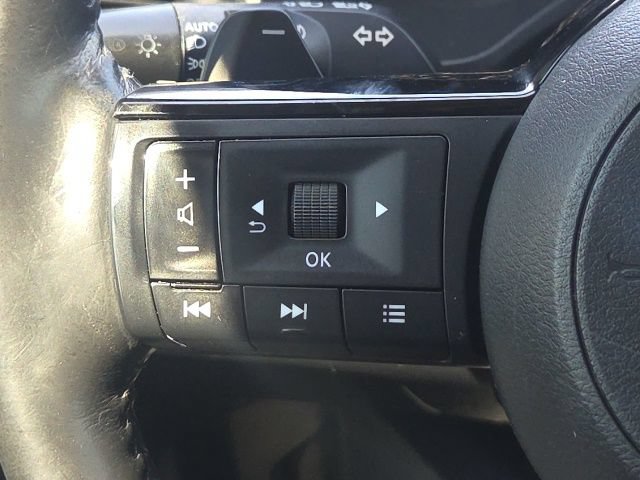 Used 2021 Nissan Rogue SL FWD image 36