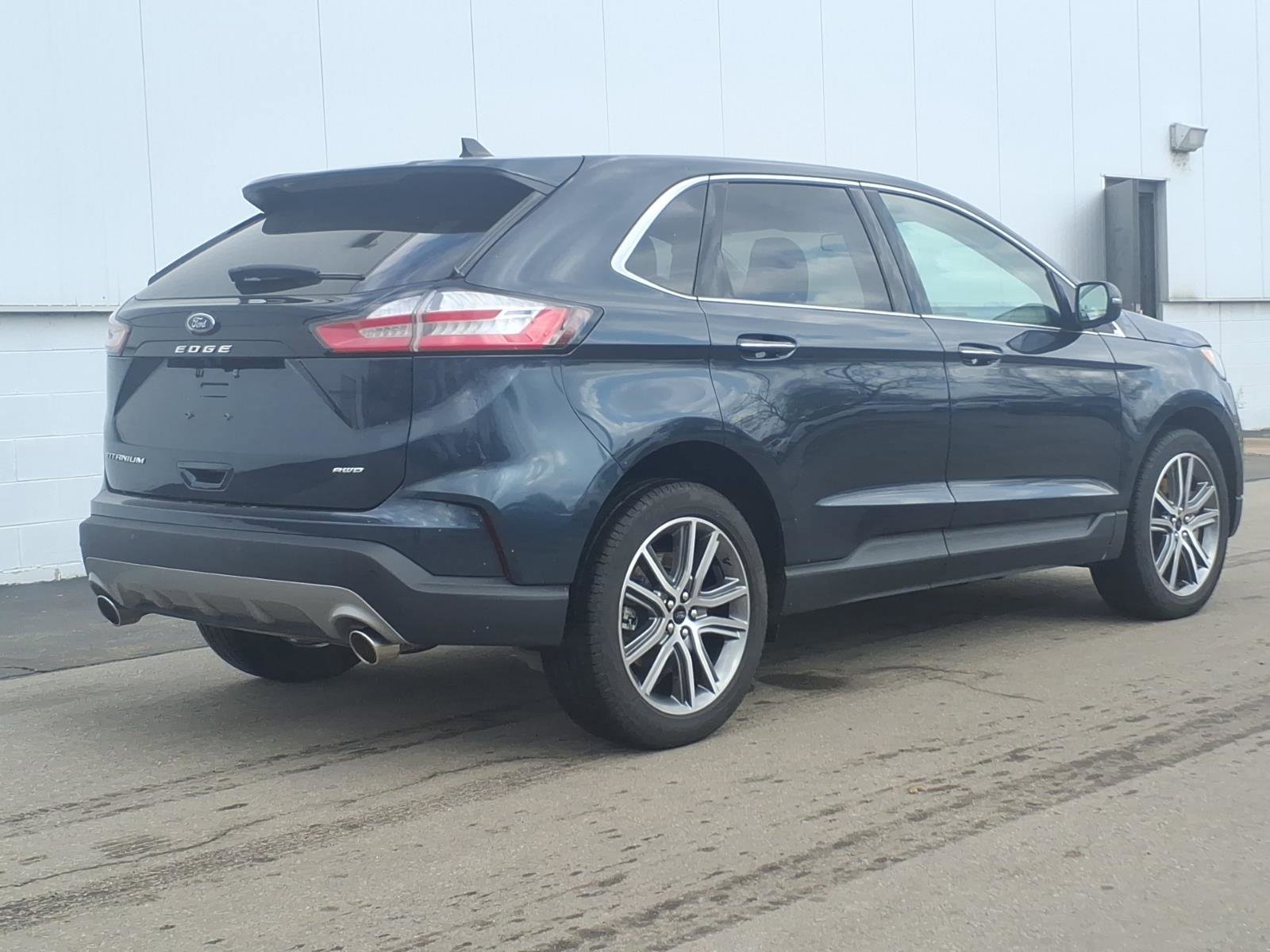 Certified 2024 Ford Edge Titanium w/ Equipment Group 301A image 4