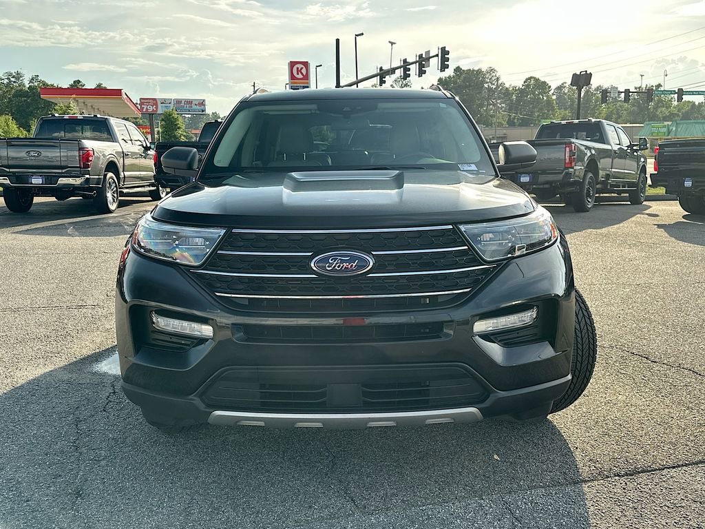 Certified 2020 Ford Explorer XLT w/ Equipment Group 202A RWD image 5