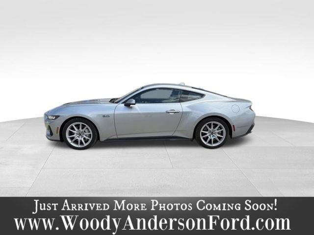 Certified 2024 Ford Mustang GT Premium RWD image 3