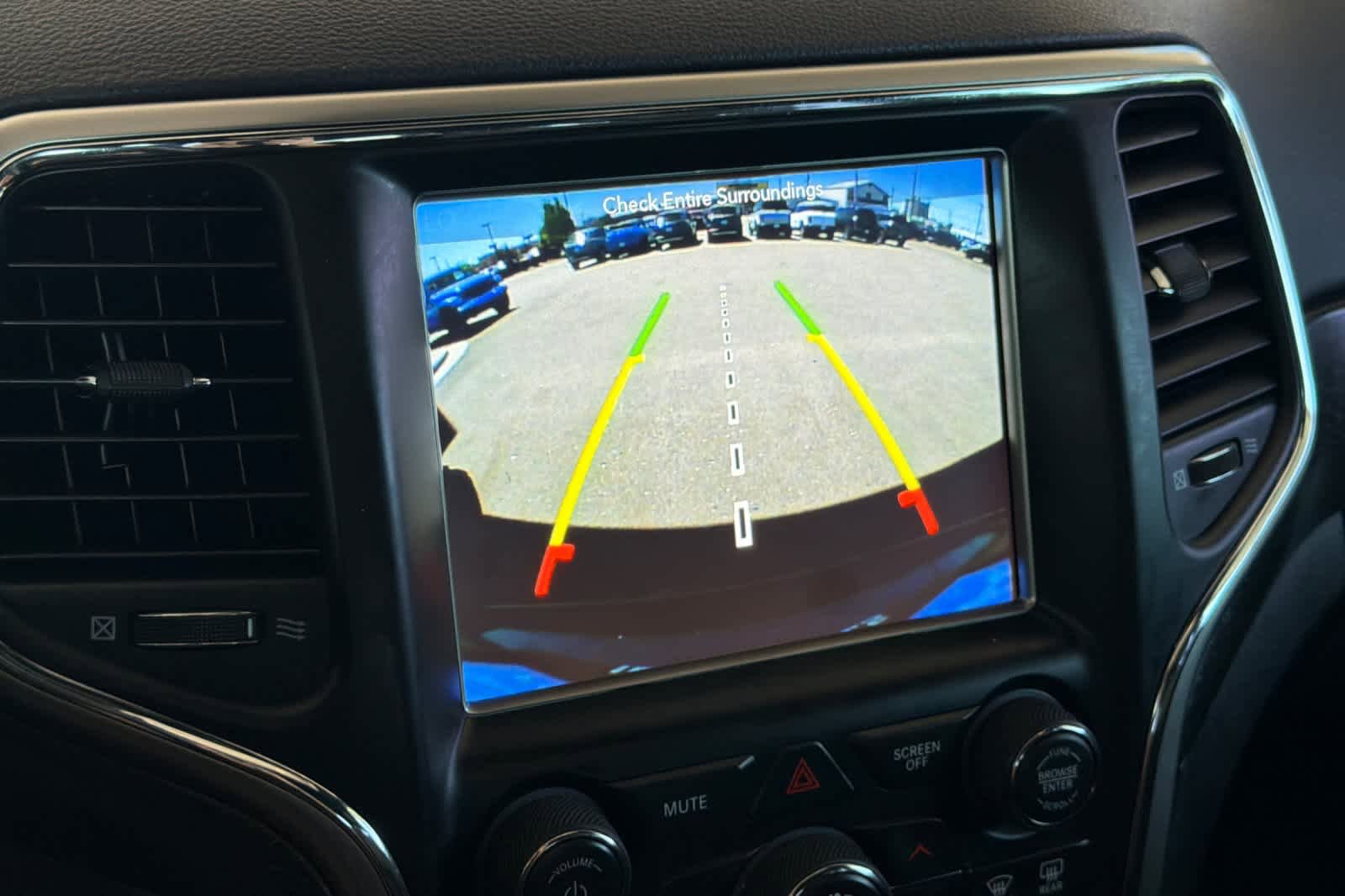Used 2018 Jeep Grand Cherokee Altitude AWD/4WD image 20