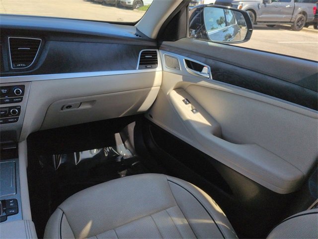 Used 2018 Genesis G80 3.8 w/ Option Group 03 image 16