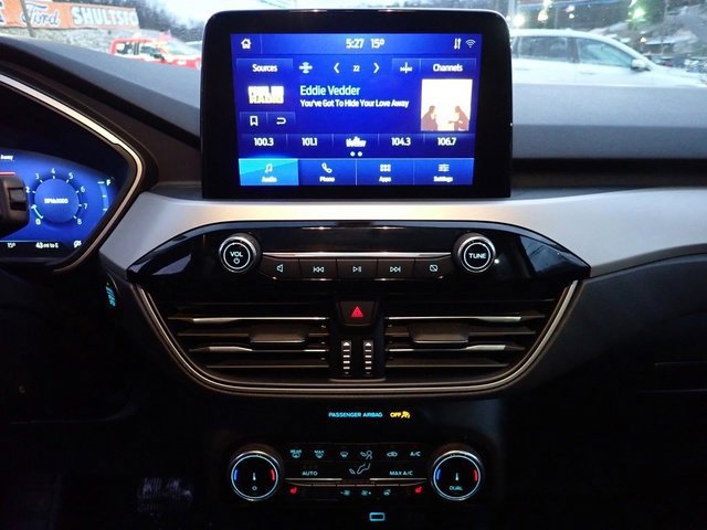 Certified 2022 Ford Escape SEL w/ Technology Package image 28