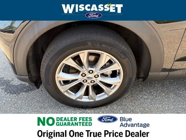 Certified 2022 Ford Explorer Limited w/ Equipment Group 301A image 32