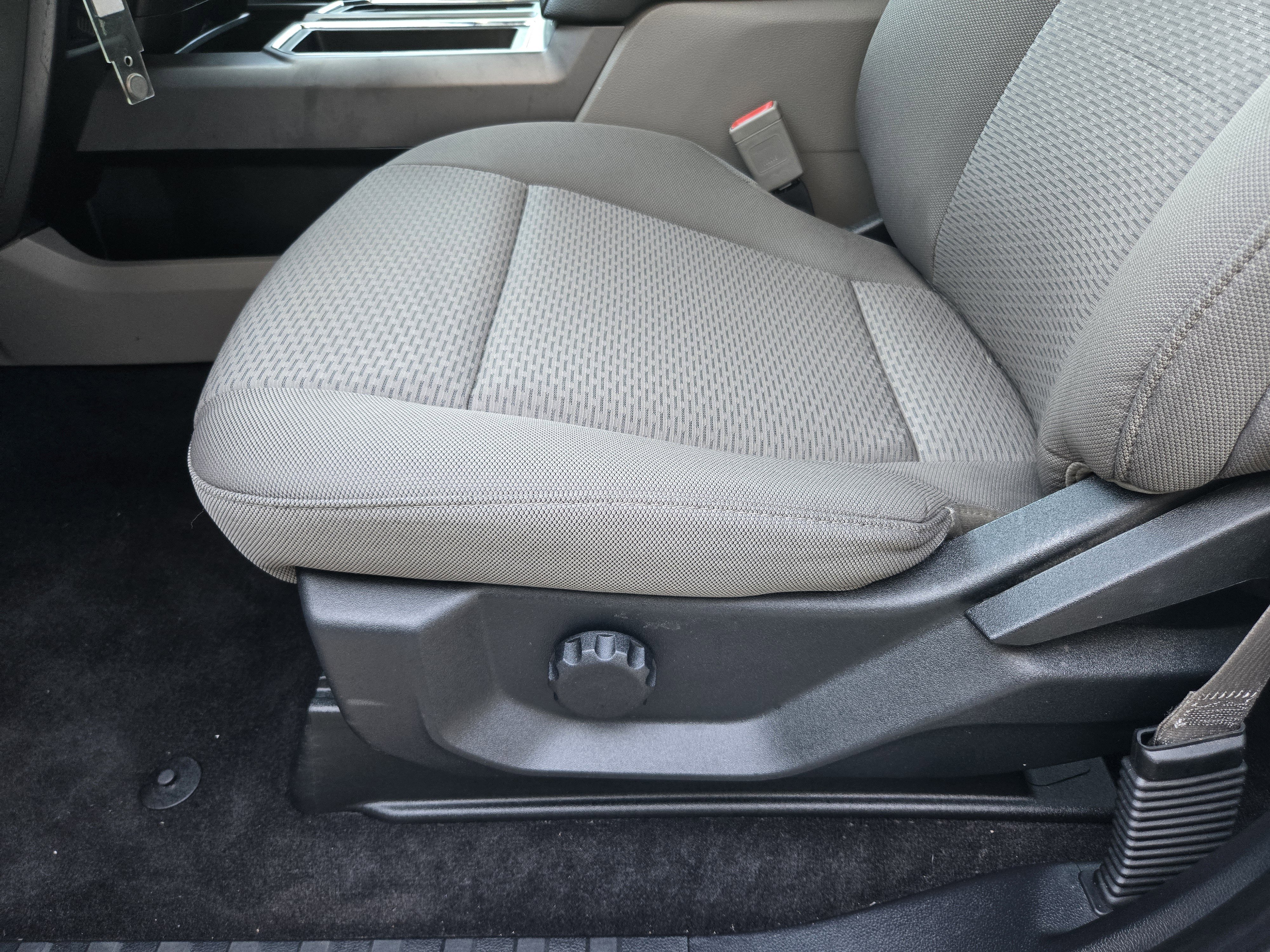 Certified 2020 Ford F150 XLT w/ Trailer Tow Package image 18