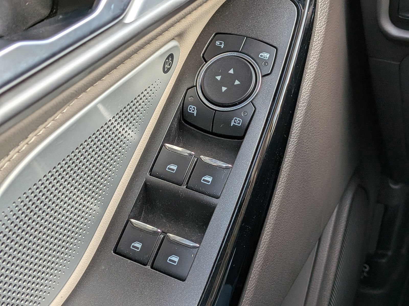 Certified 2023 Ford Explorer Platinum w/ Technology Package image 28