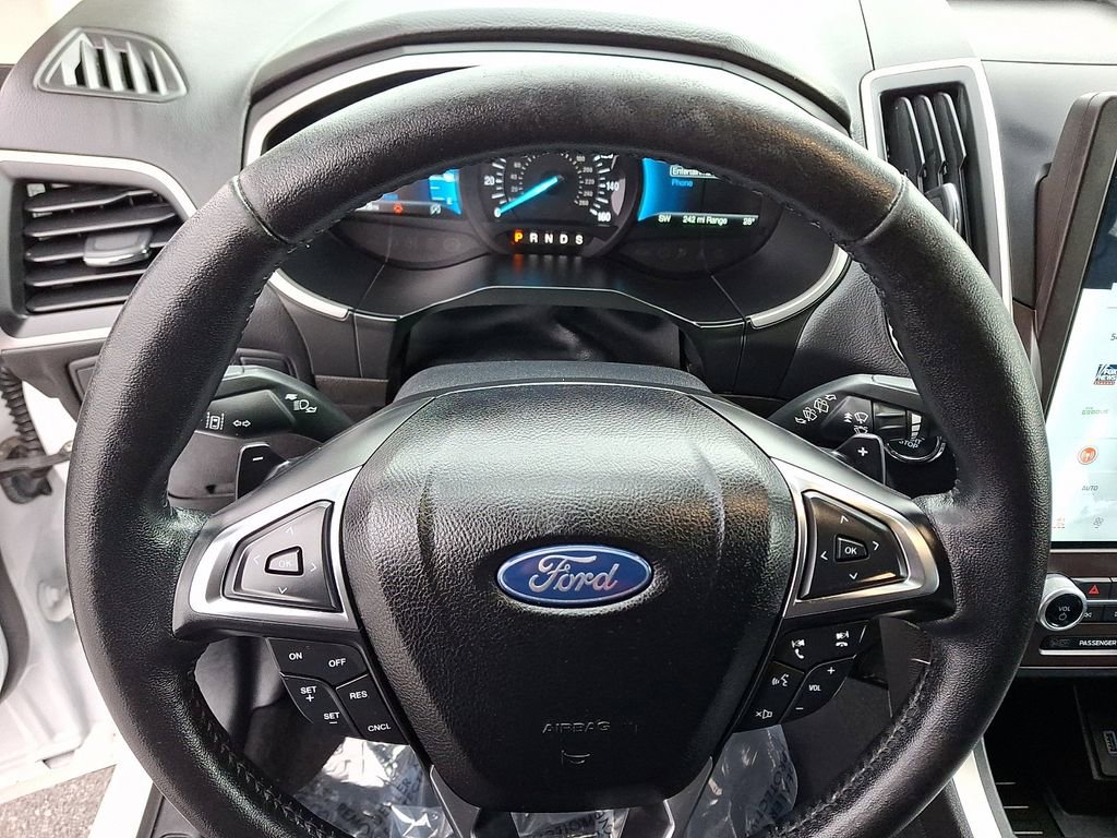 Certified 2021 Ford Edge SEL w/ Convenience Package image 18