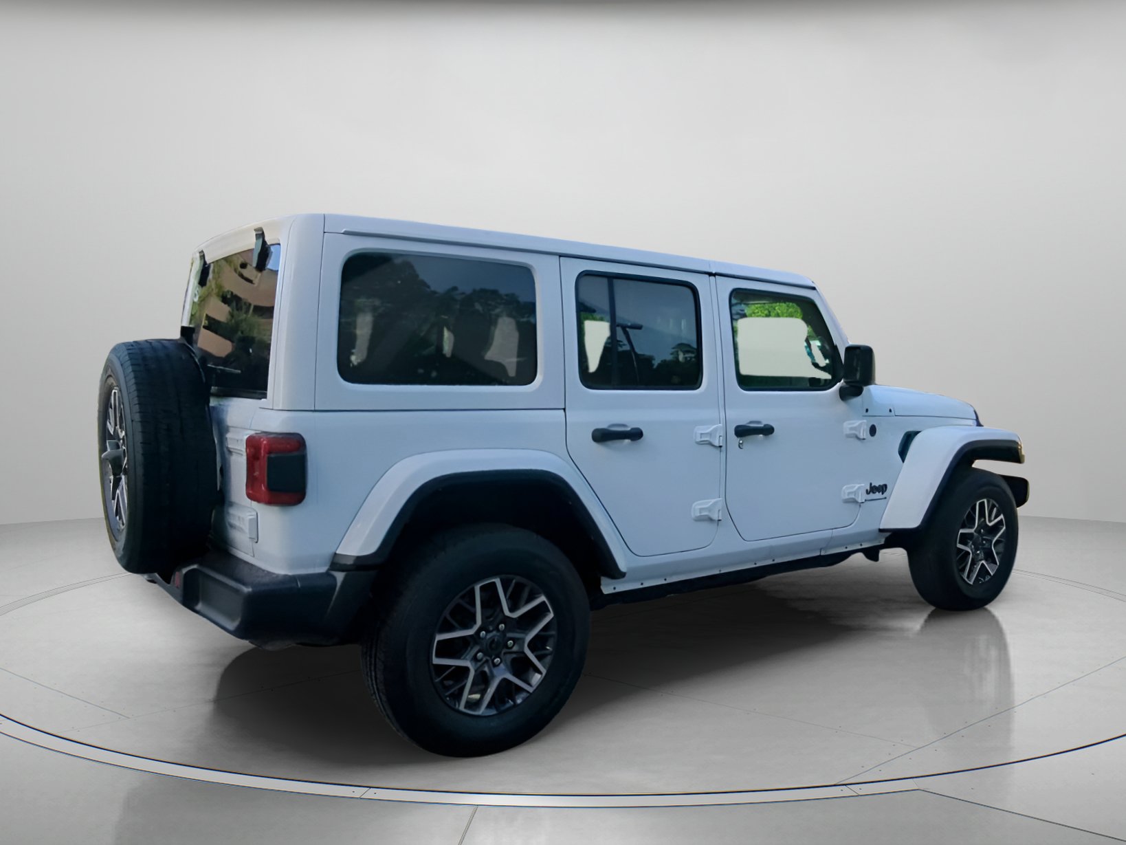 Used 2025 Jeep Wrangler Unlimited Sahara AWD/4WD image 29