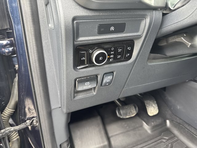 Certified 2025 Ford F150 Lariat AWD/4WD image 21