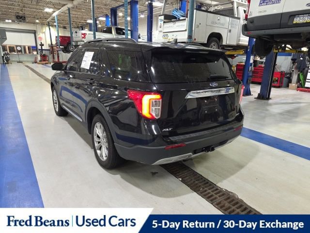 Certified 2024 Ford Explorer XLT w/ Equipment Group 202A image 3