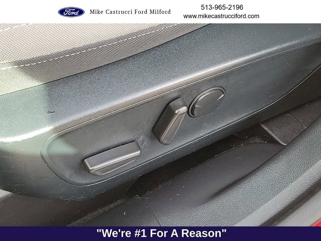 Certified 2021 Ford Escape SE w/ SE Sport Appearance Package image 24