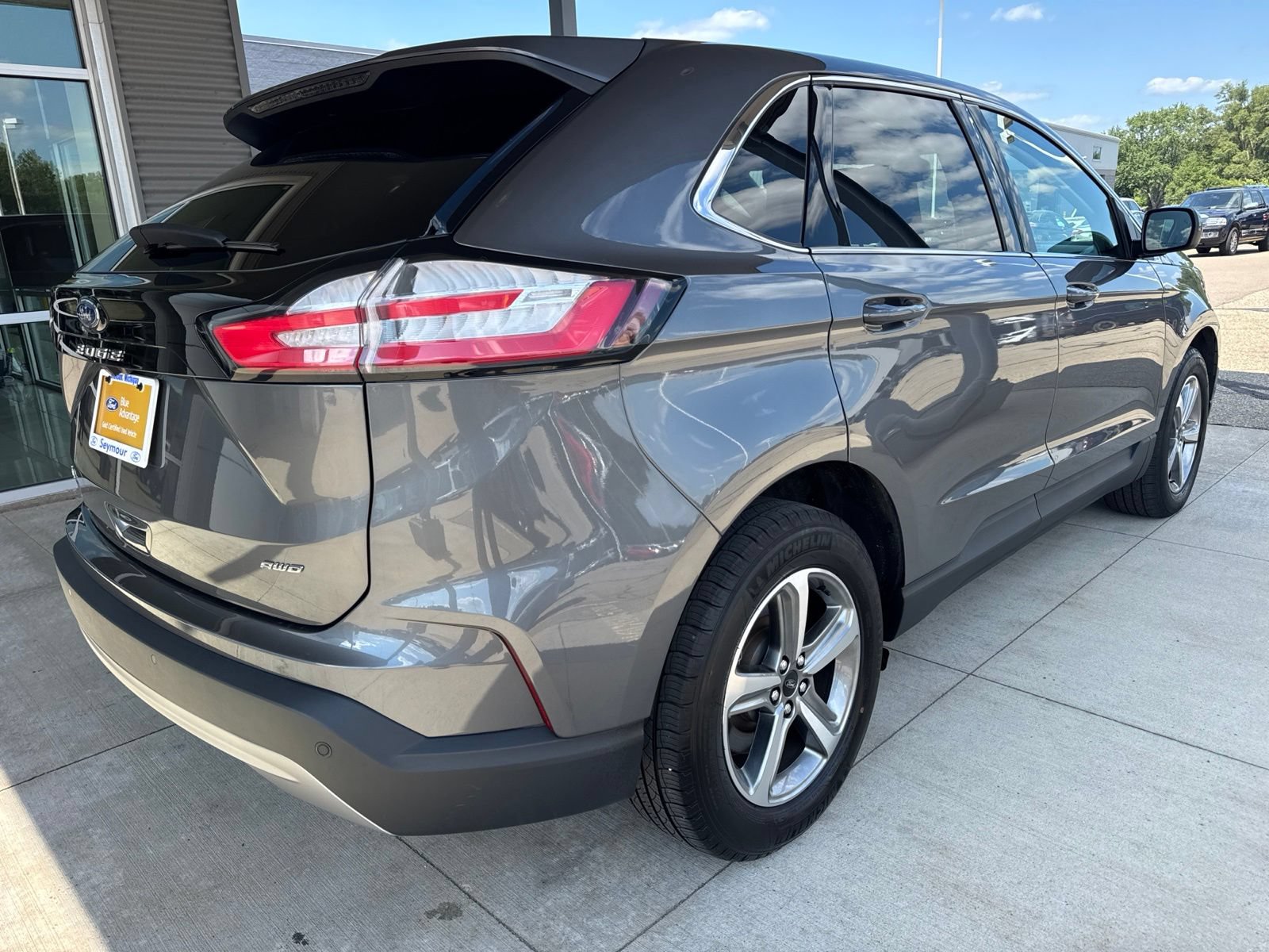 Certified 2024 Ford Edge SEL w/ Convenience Package AWD/4WD image 8