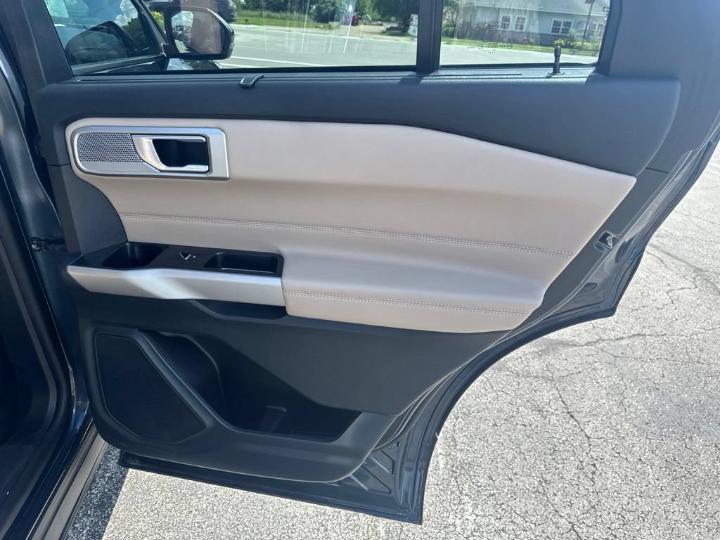 Certified 2023 Ford Explorer Limited w/ Equipment Group 301A AWD/4WD image 44