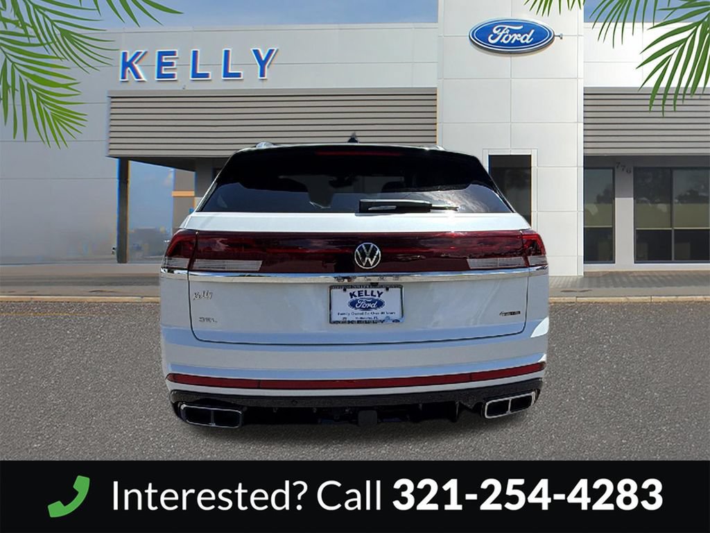 Used 2024 Volkswagen Atlas Cross Sport SEL R-Line AWD/4WD image 4