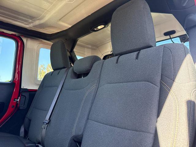 Used 2024 Jeep Wrangler Unlimited Sport AWD/4WD image 11