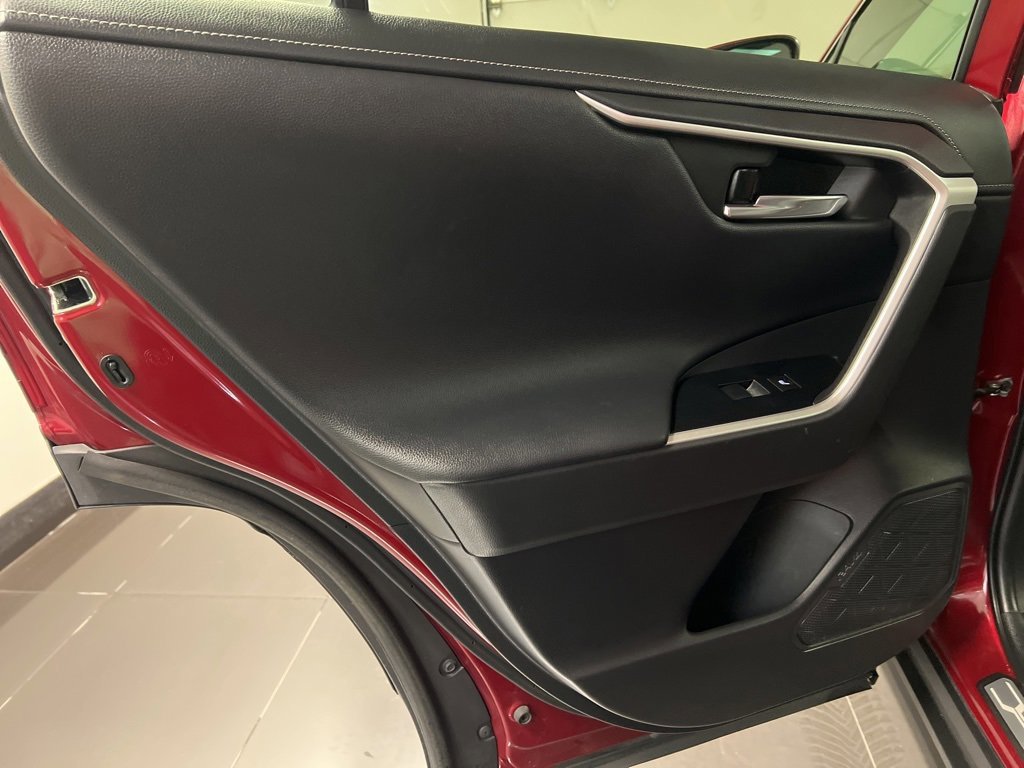 Used 2021 Toyota RAV4 Limited image 33