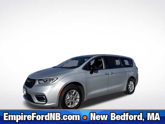 Used 2024 Chrysler Pacifica Touring-L FWD video 1