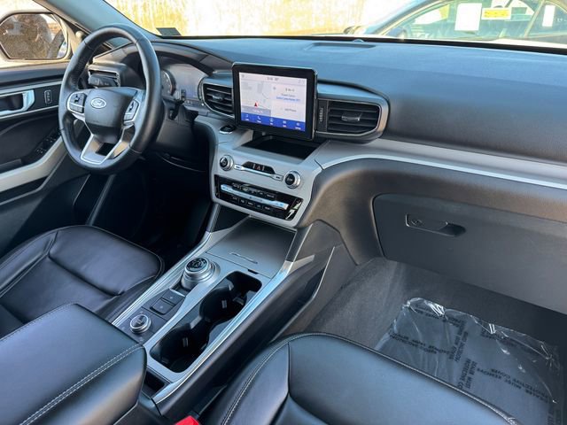 Certified 2023 Ford Explorer XLT w/ Equipment Group 202A AWD/4WD image 21