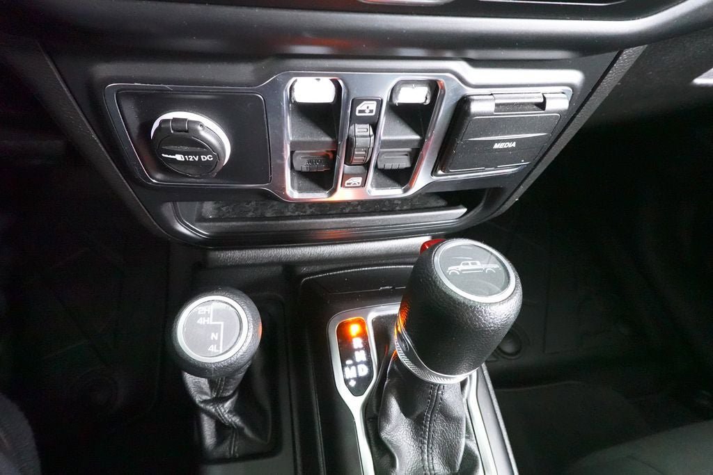 Used 2020 Jeep Gladiator Sport w/ Quick Order Package 24S AWD/4WD image 17