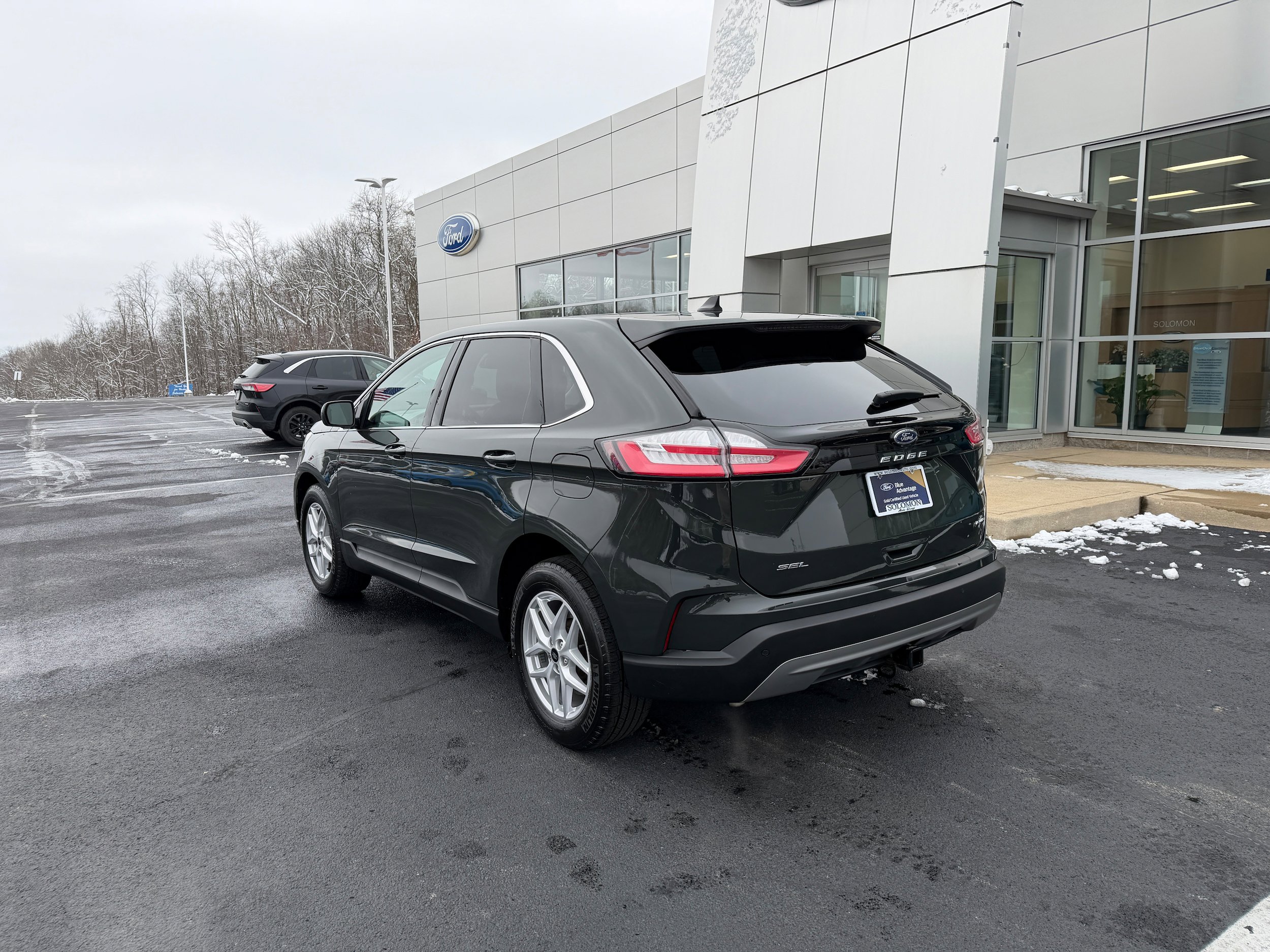 Certified 2024 Ford Edge SEL w/ Convenience Package AWD/4WD image 7