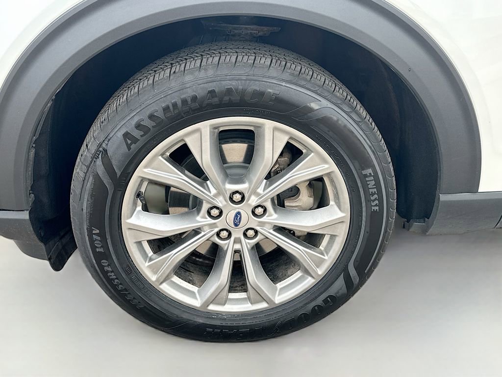 Certified 2023 Ford Explorer XLT w/ Equipment Group 202A image 21