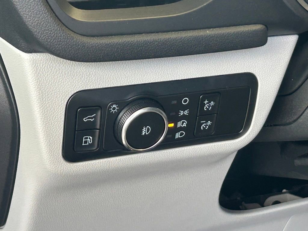 Certified 2024 Ford Escape SE w/ PHEV Premium Package FWD image 36