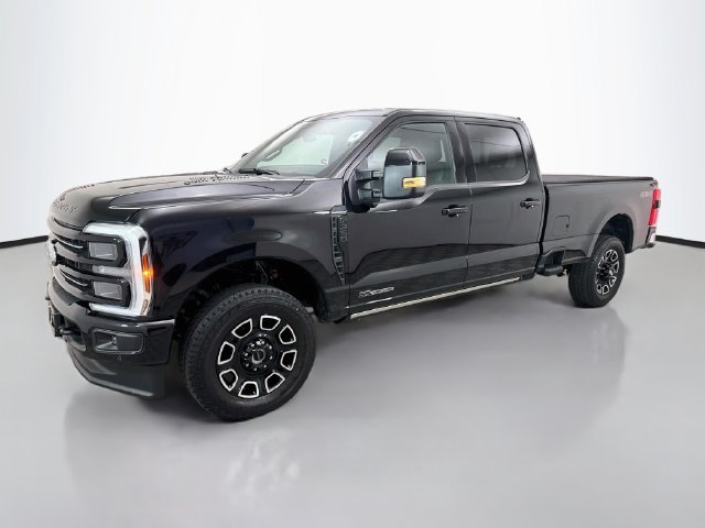 Certified 2025 Ford F350 Platinum AWD/4WD image 3