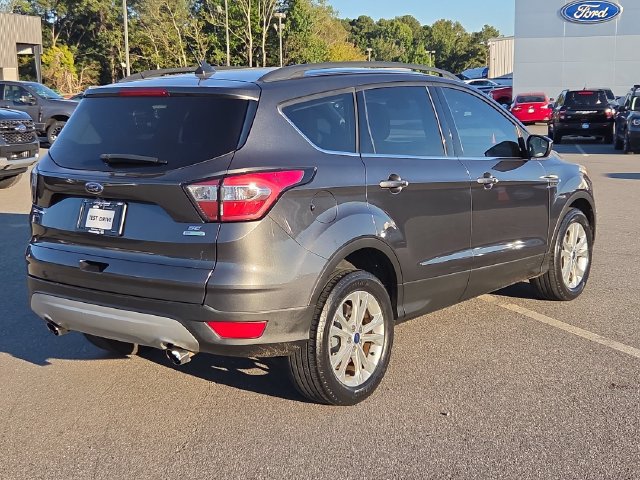 Certified 2018 Ford Escape SE w/ SE Sync 3 Package FWD image 3