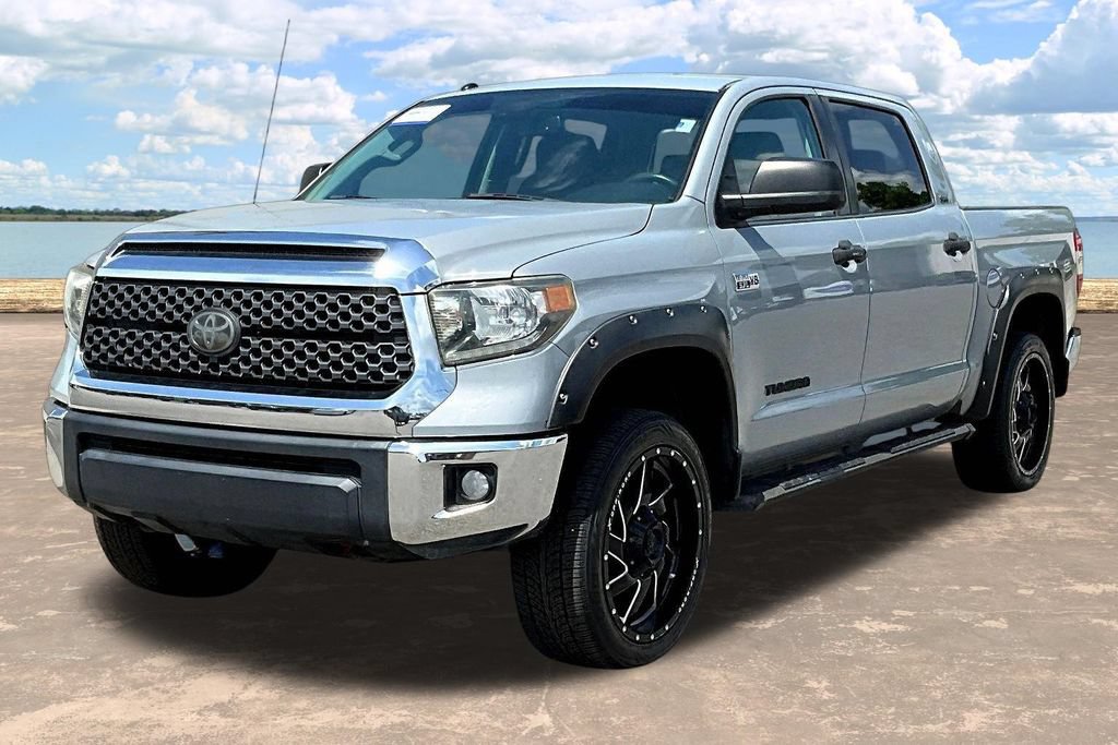 Used 2018 Toyota Tundra SR5 w/ SR5 Upgrade Package AWD/4WD image 4