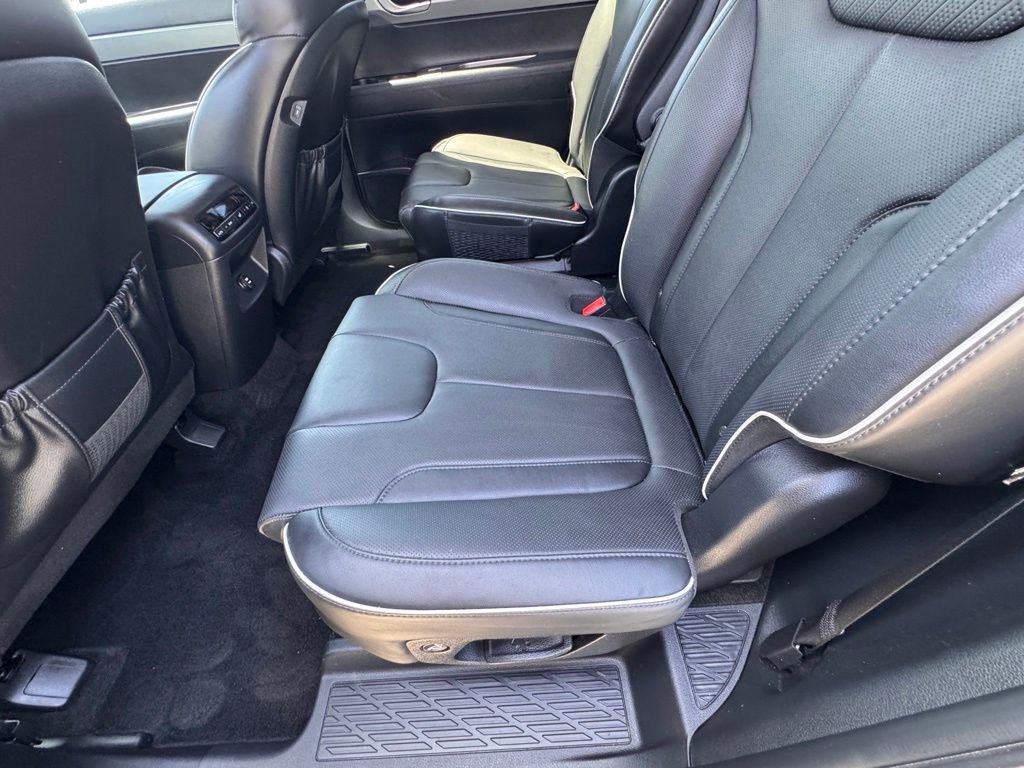 Used 2023 Hyundai Palisade SEL FWD image 30