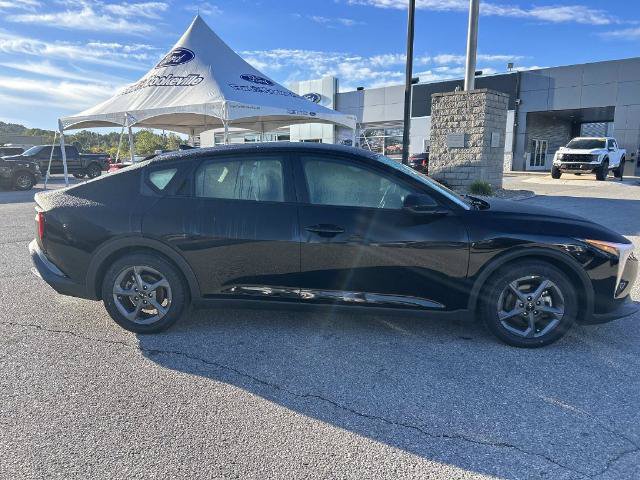 Used 2025 Kia K4 FWD image 3