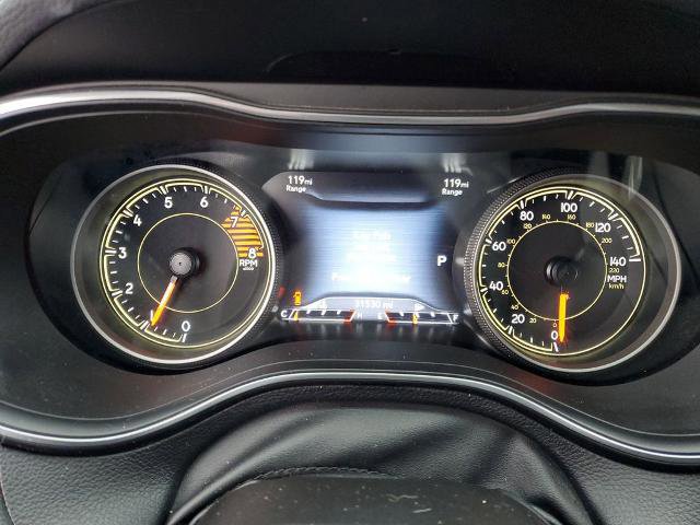 Used 2021 Jeep Cherokee Latitude Lux w/ Comfort/Convenience Group image 9