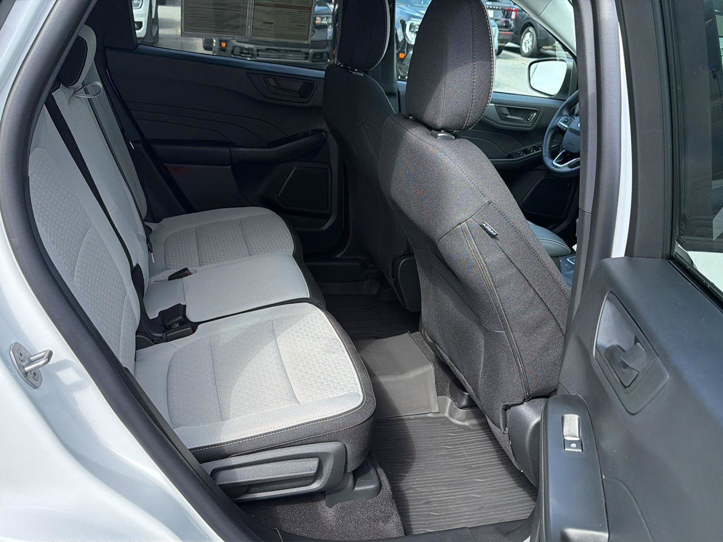 Certified 2025 Ford Escape Active w/ Cold Weather Package FWD image 12