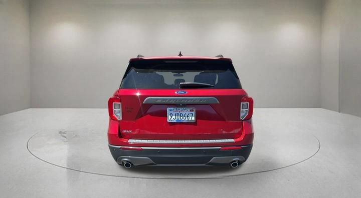 Certified 2023 Ford Explorer XLT w/ Equipment Group 202A RWD image 3