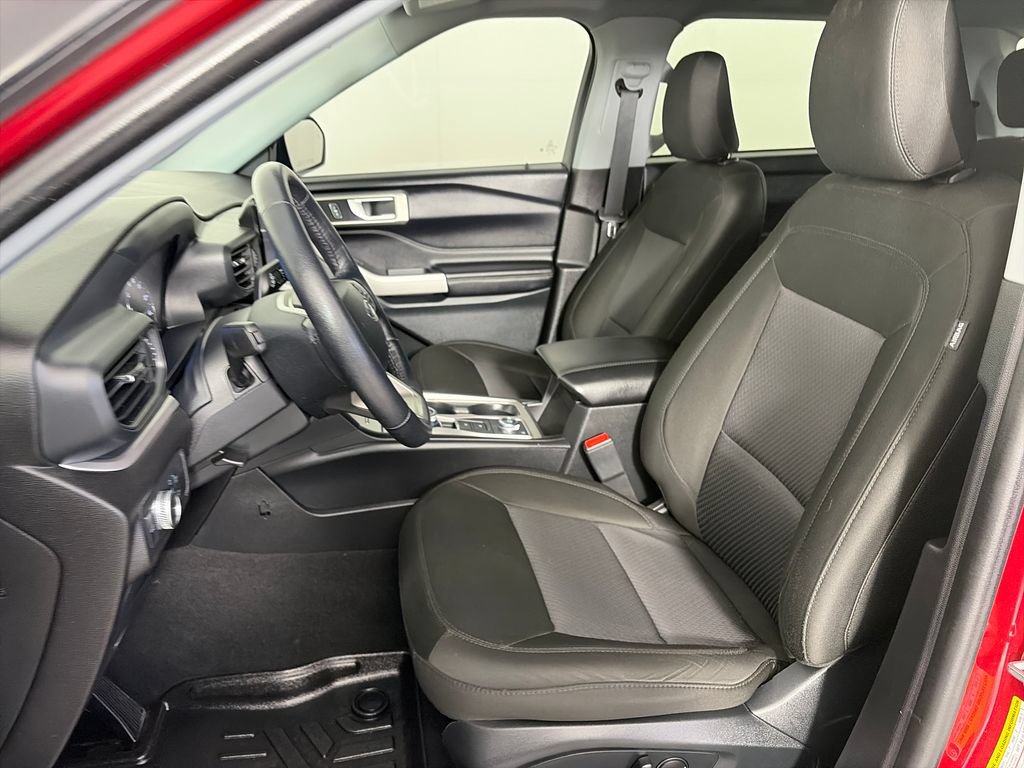 Certified 2022 Ford Explorer XLT AWD/4WD image 11