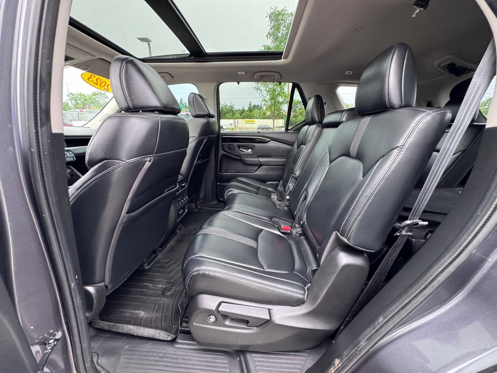 Used 2023 Honda Pilot Touring image 13