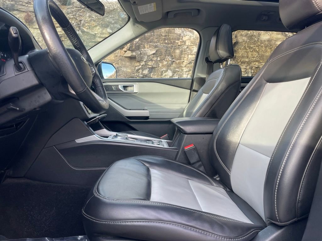 Certified 2024 Ford Explorer XLT w/ Equipment Group 202A image 20