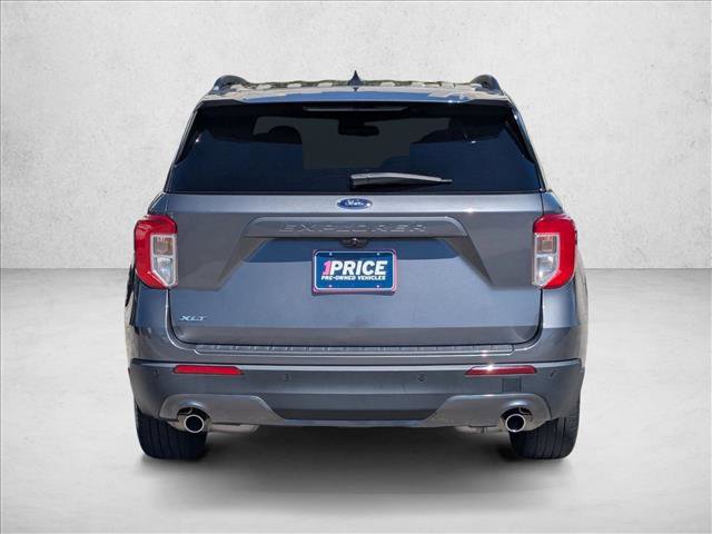 Certified 2022 Ford Explorer XLT w/ Equipment Group 202A RWD image 7