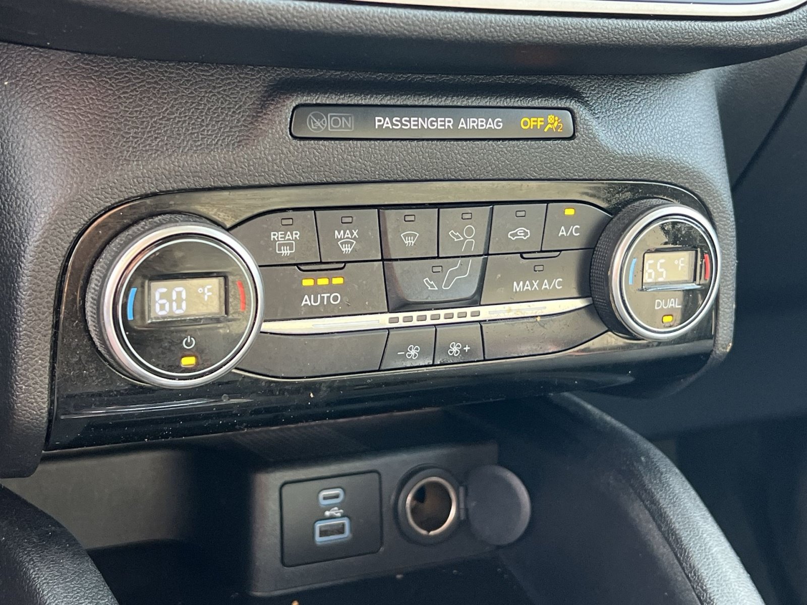 Certified 2021 Ford Escape SE w/ Convenience Package AWD/4WD image 28