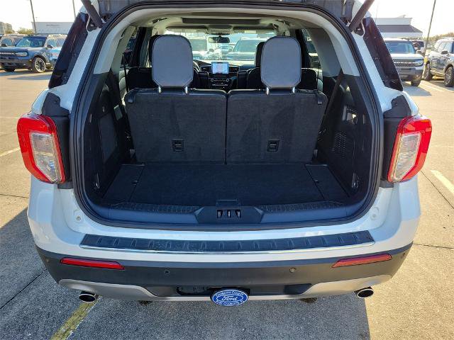 Certified 2023 Ford Explorer Limited w/ Equipment Group 301A image 9