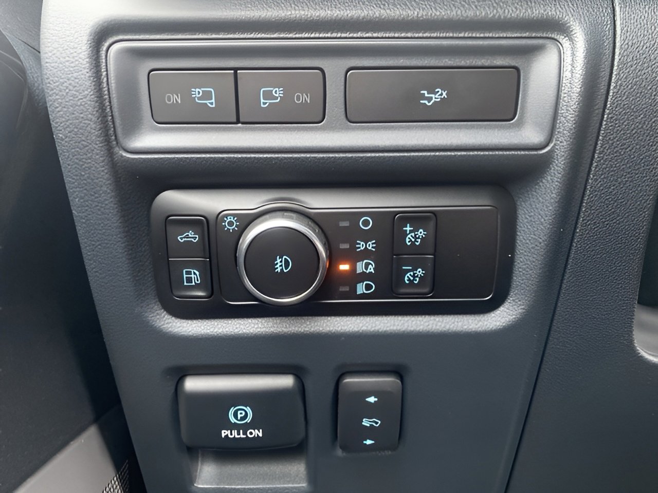 Certified 2023 Ford F150 Lariat w/ Equipment Group 502A High image 20