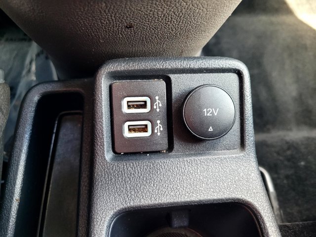 Certified 2021 Ford Transit Connect XLT FWD image 18