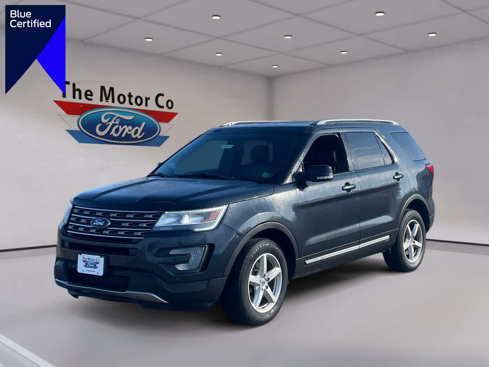 Certified 2017 Ford Explorer XLT w/ Equipment Group 202A AWD/4WD image 1