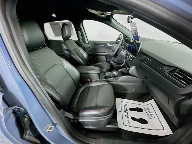 Certified 2024 Ford Escape ST-Line w/ Tech Pack #1 AWD/4WD image 34