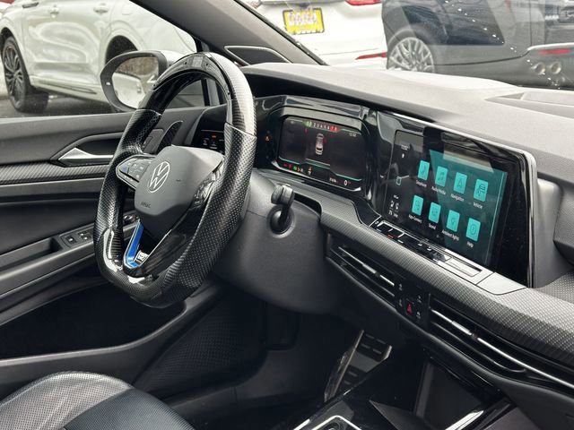 Used 2024 Volkswagen Golf R image 34