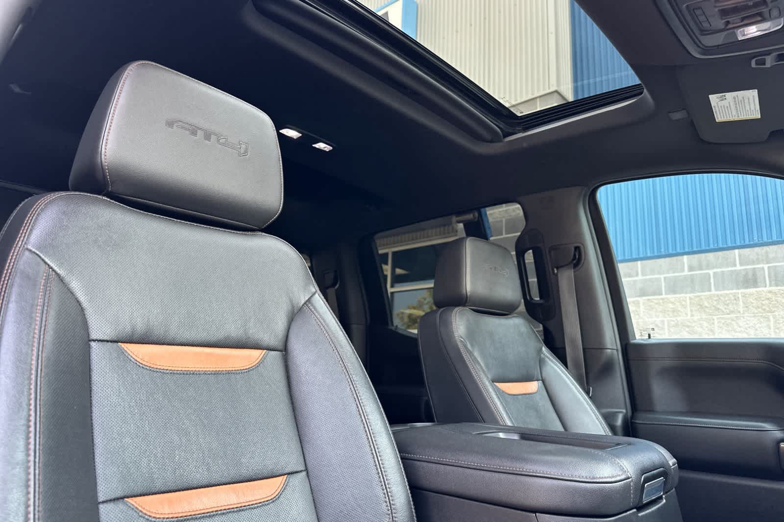 Used 2020 GMC Sierra 1500 AT4 w/ AT4 Premium Package AWD/4WD image 16