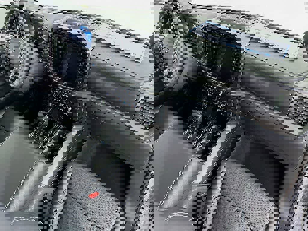 Certified 2025 Ford F150 Lariat w/ Equipment Group 501A Mid image 33