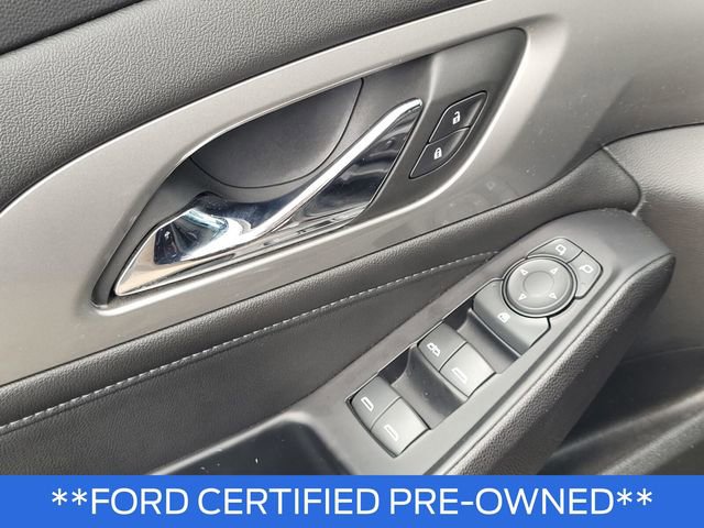 Used 2023 Chevrolet Traverse LT image 19